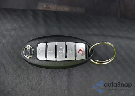 2017 Nissan Altima 2.5 Sr из США, поврежденный, VIN 1N4AL3AP4HC195397